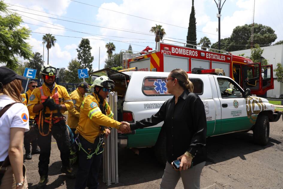 Con unidades terrestres y helicóptero, realiza PC impresionante simulacro en la UMSNH