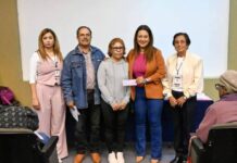 Mónica Valdez entrega apoyos a mujeres con cáncer de Zacapu