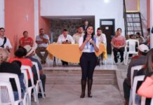 Cierra filas Araceli Saucedo con militantes del PRD de Cojumatlán de Régules