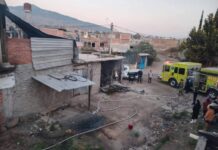 Pleito entre vecinos desata incendio en Hermenegildo Galeana