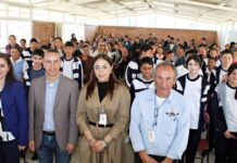Entrega Ayuntamiento de Morelos becas de excelencia académica a estudiantes de nivel básico y medio superior