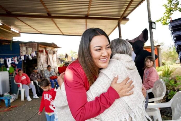 Con paso firme, vamos respondiendo y resolviendo problemáticas en Zacapu: Mónica Valdez