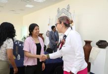 Ustedes deben ser las lideresas y los líderes del mañana, señala Yarabí Ávila ante moradoras y moradores de Casas del Estudiante