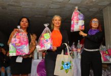 Entrega Verónica Zamudio kits de menstruación digna a mujeres de Morelia