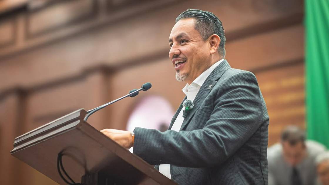 Víctor Manríquez propuso reforma para combatir la crisis del agua en Michoacán