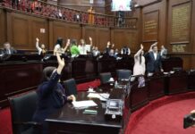 Exhorta Congreso a UMSNH a convenir con DIF para que sus adolescentes estudien de manera gratuita