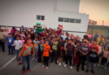 Lleva Brissa Arroyo diversión y sorpresas a niñez de La Aldea y Atapaneo