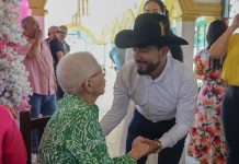 Reconoce Ayuntamiento de Los Reyes a Fundación Ayuda sin Barreras por su apoyo a mujeres con cáncer