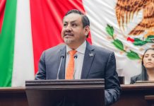 Garantizar derechos reproductivos de las mujeres en legislación y combatir violencia propone Víctor Manríquez