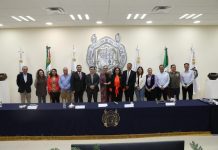 Red Juntos por Michoacán recibe donación de Fuente Digital Braille Espejo en beneficio del estudiantado