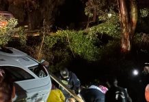 Se registra volcadura vehicular en la Morelia-Quiroga; hay 5 heridos leves